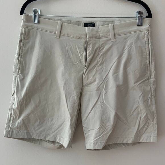 J. Crew stretch shorts size 31 with 7" inseam - Picture 1 of 3